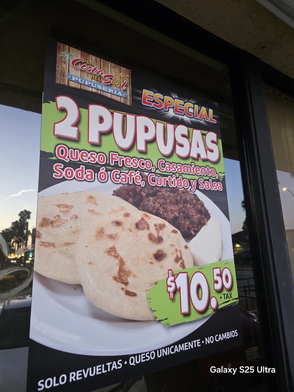 Dish list with antojitos and caldos.