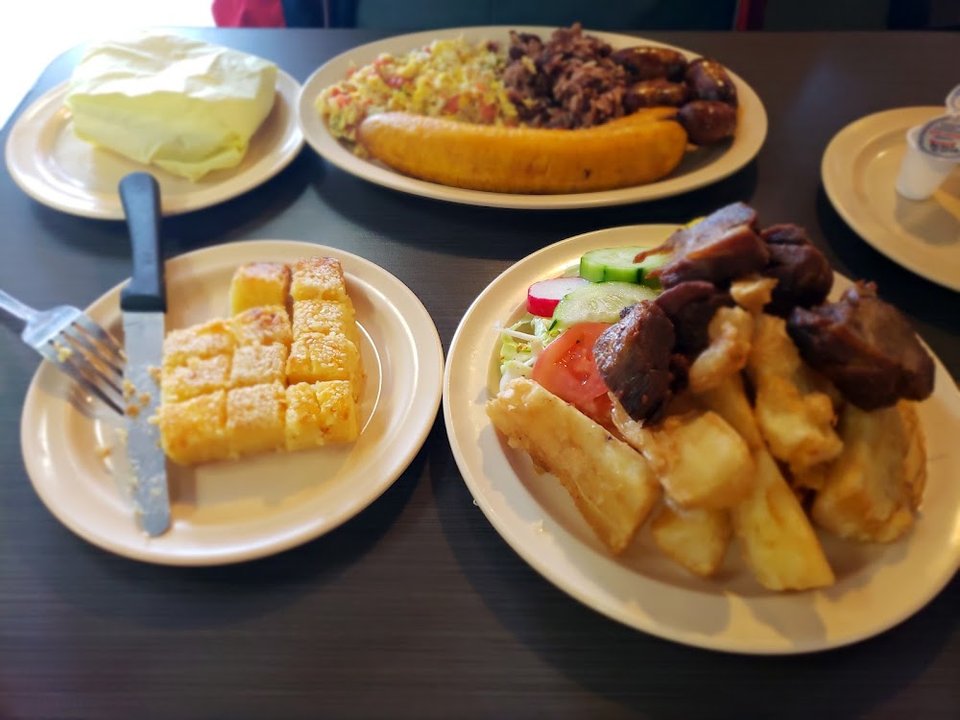 Dish list with antojitos and caldos.